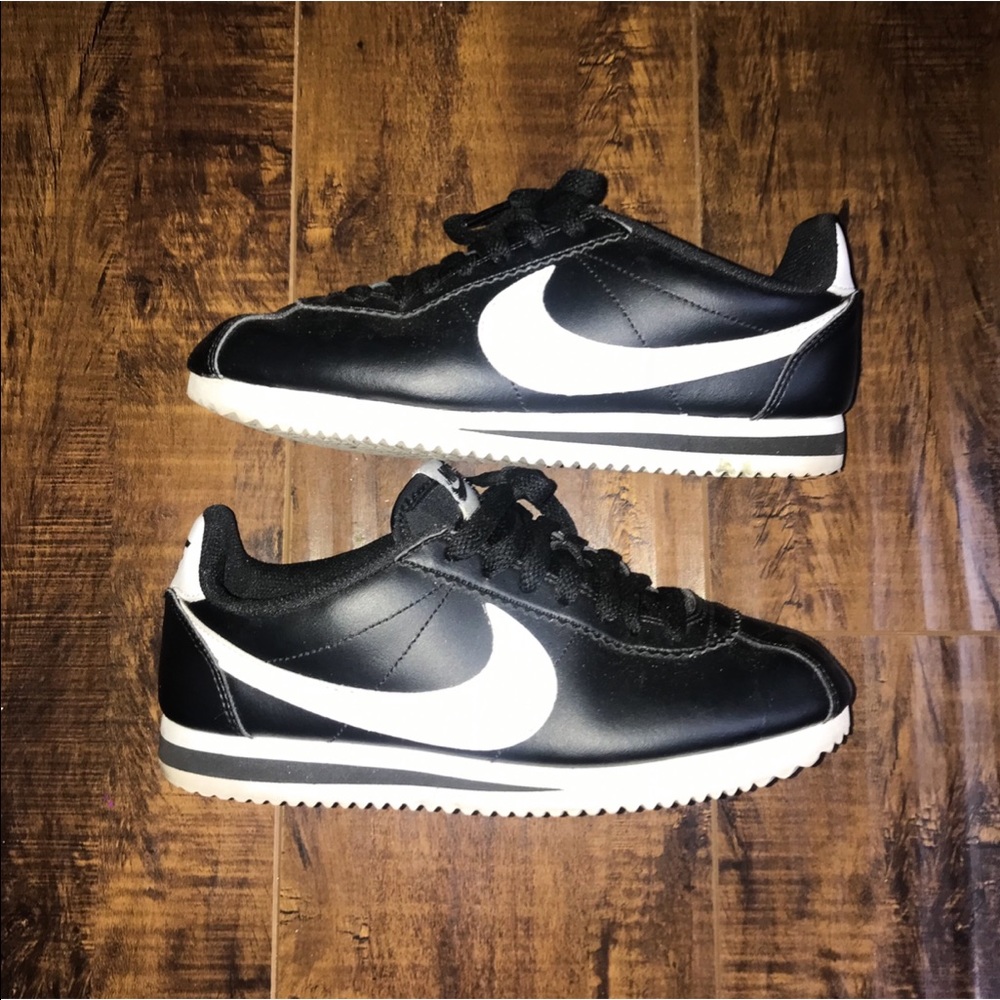 NIKE CORTEZ